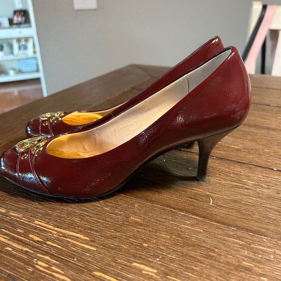 Michael Kors Alina Flex Pump size 7 - Picture 3 of 11